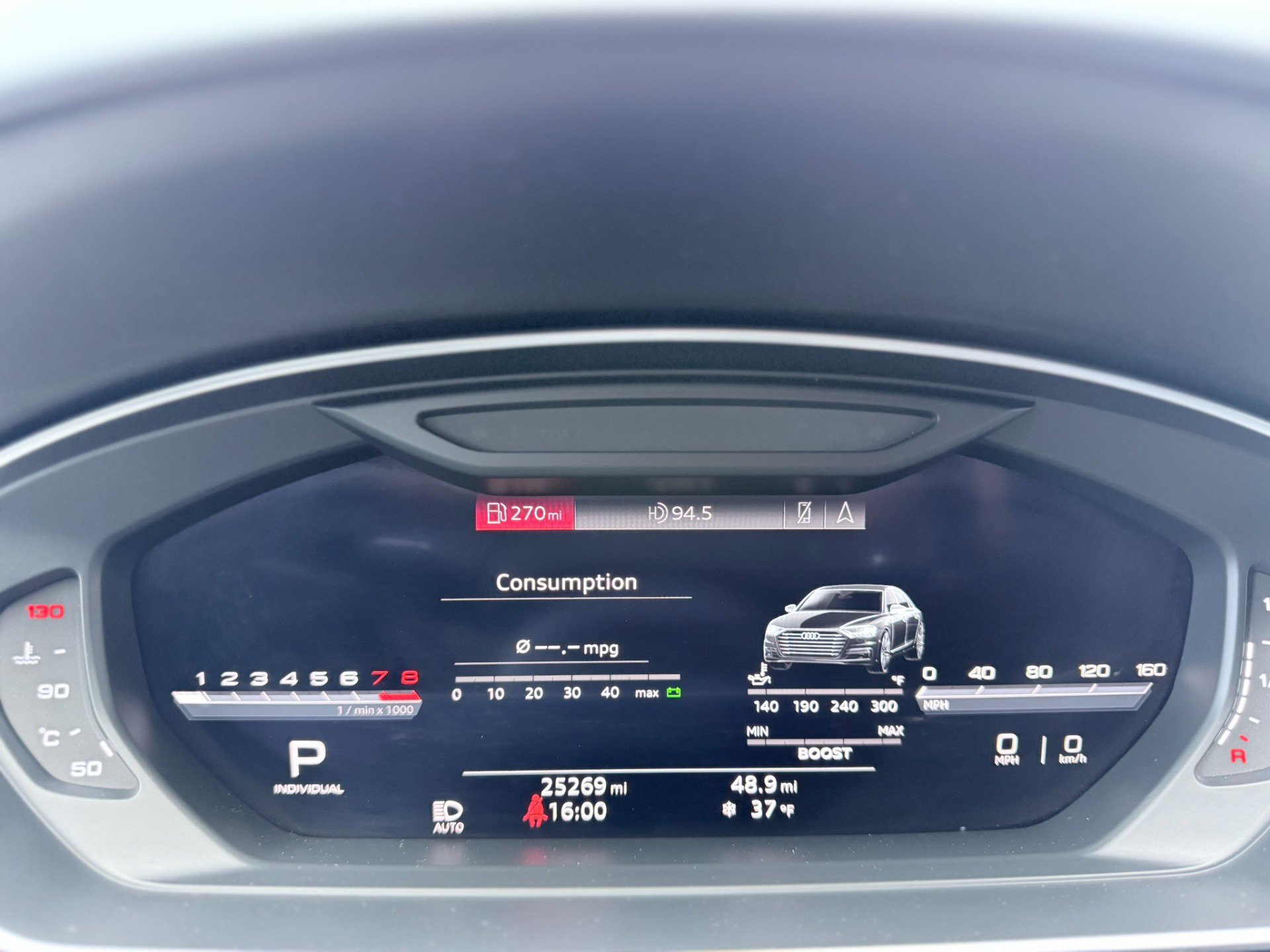 Used 2020 Audi S8 L image 18