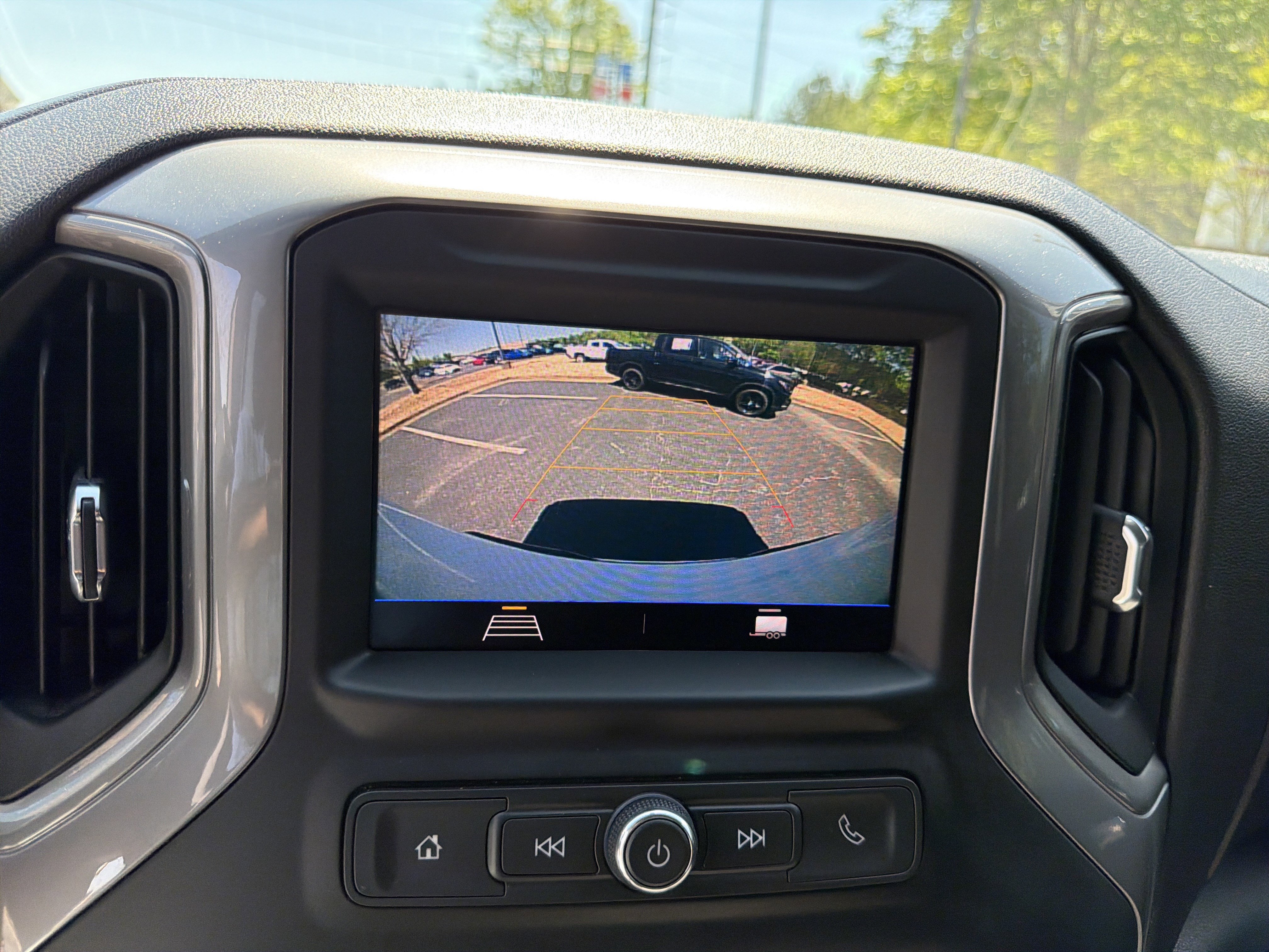 Used 2022 Chevrolet Silverado 1500 Custom w/ LPO, Dark Essentials Package RWD image 27