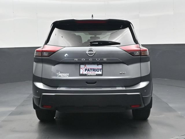 Used 2024 Nissan Rogue SV w/ SV Premium Package FWD image 6