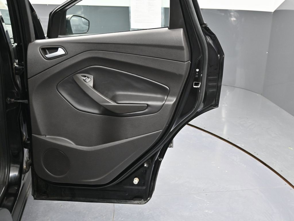 Used 2019 Ford Escape SE image 36