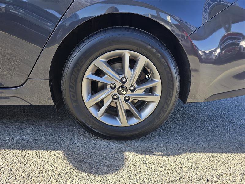 Used 2019 Kia Optima LX image 13