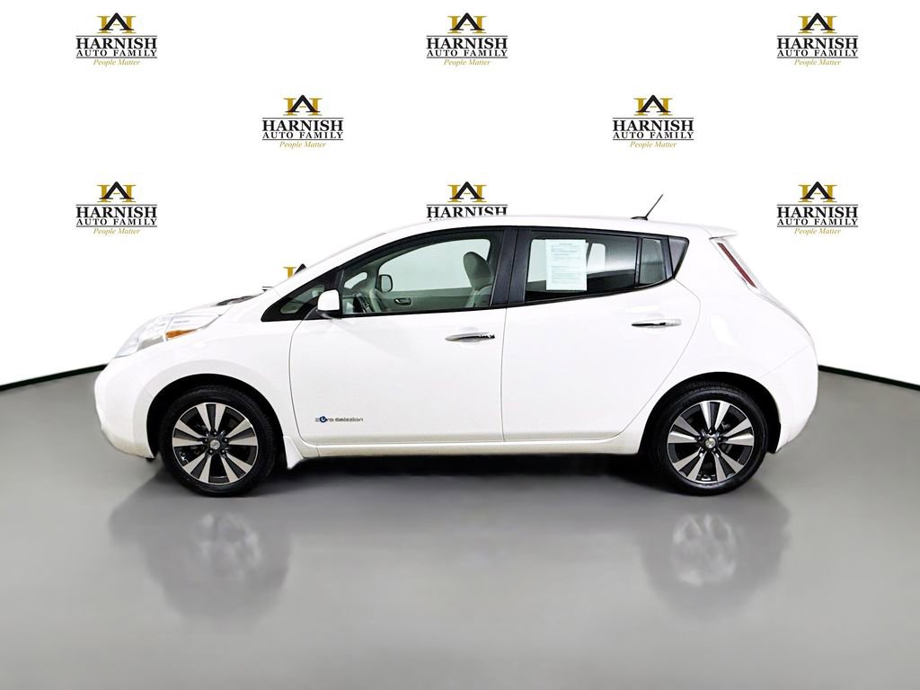 Used 2015 Nissan Leaf SV FWD image 4