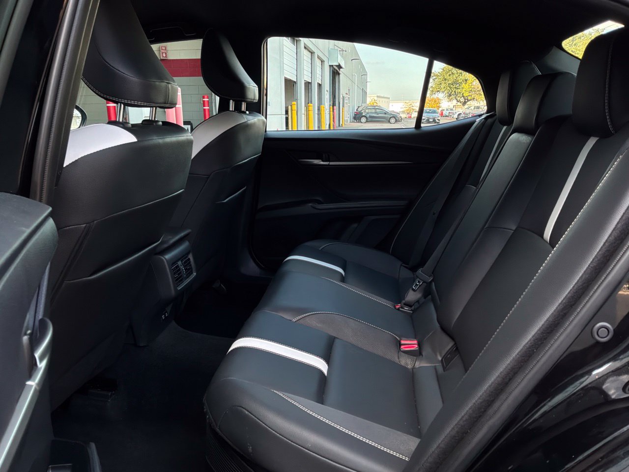 Used 2026 Toyota Camry SE FWD image 12