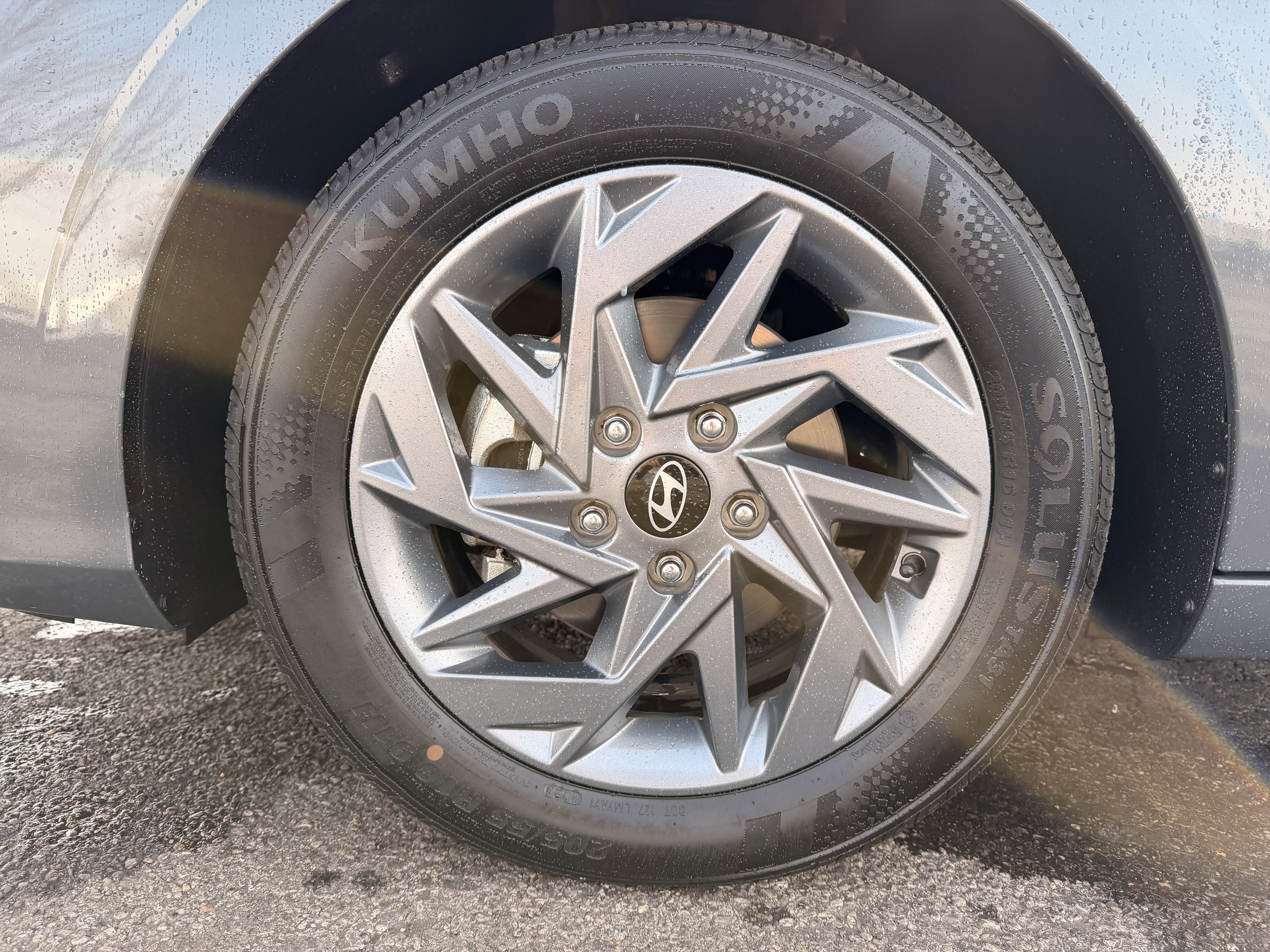 Used 2024 Hyundai Elantra SEL image 9