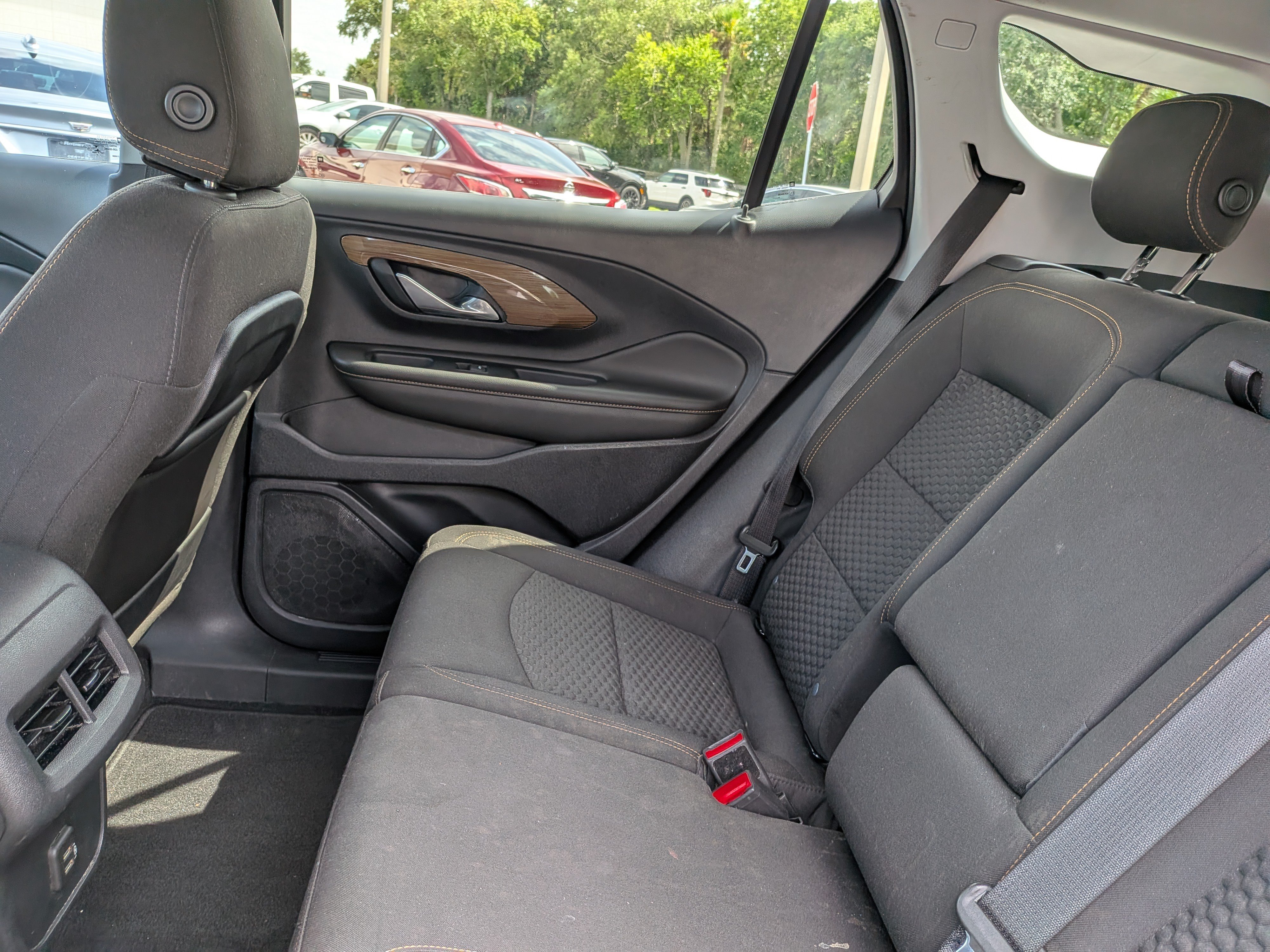 Certified 2020 GMC Terrain SLE w/ LPO, Floor Liner Package AWD/4WD image 16