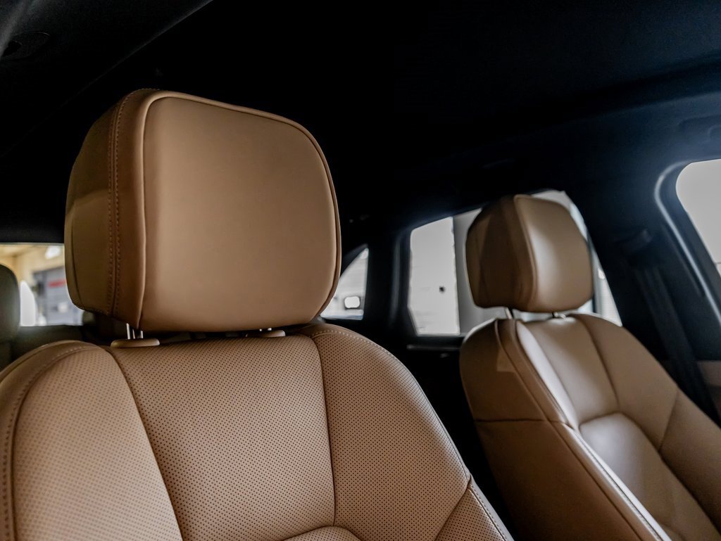 New 2026 Porsche Macan image 32