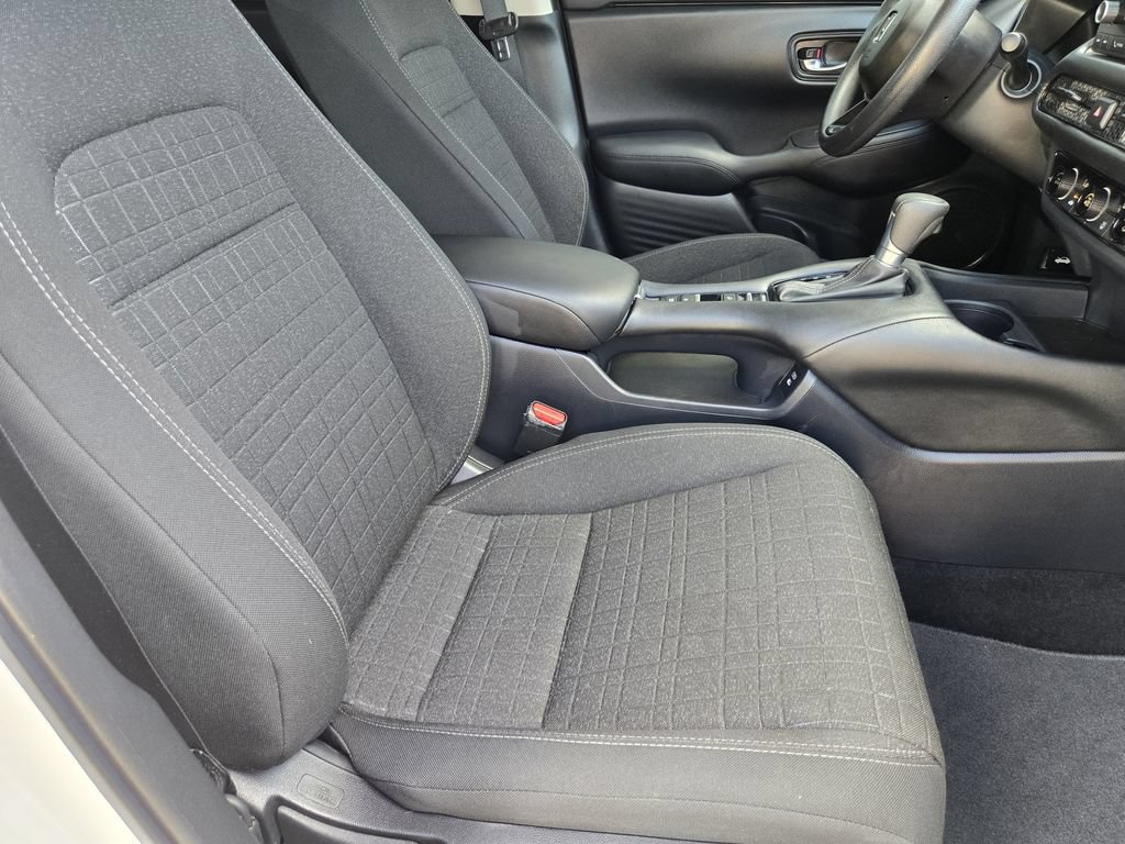 Used 2024 Honda HR-V LX image 11