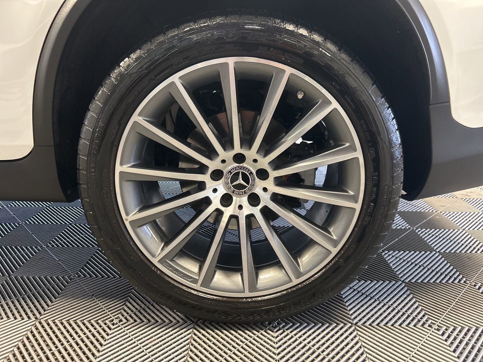 Used 2021 Mercedes-Benz GLC 300 4MATIC Coupe image 9