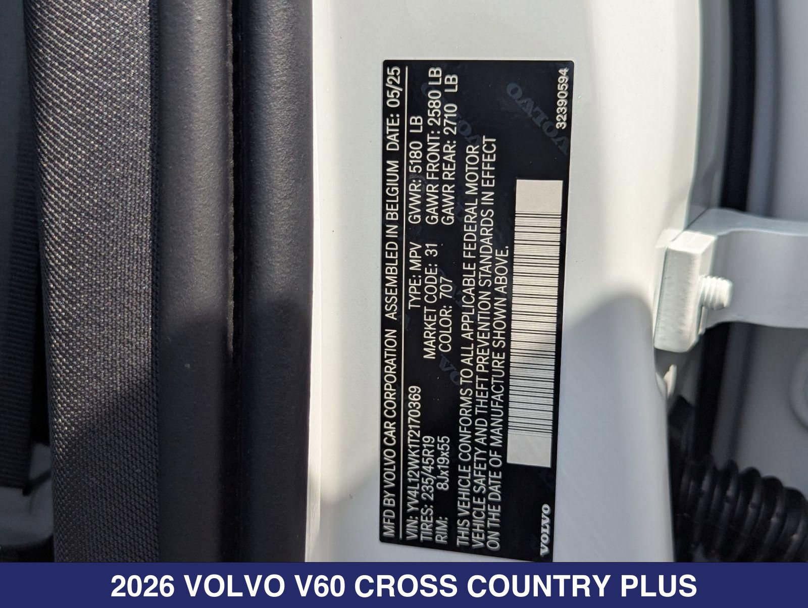 Used 2026 Volvo V60 B5 Cross Country Plus w/ Protection Package Premier AWD/4WD image 27