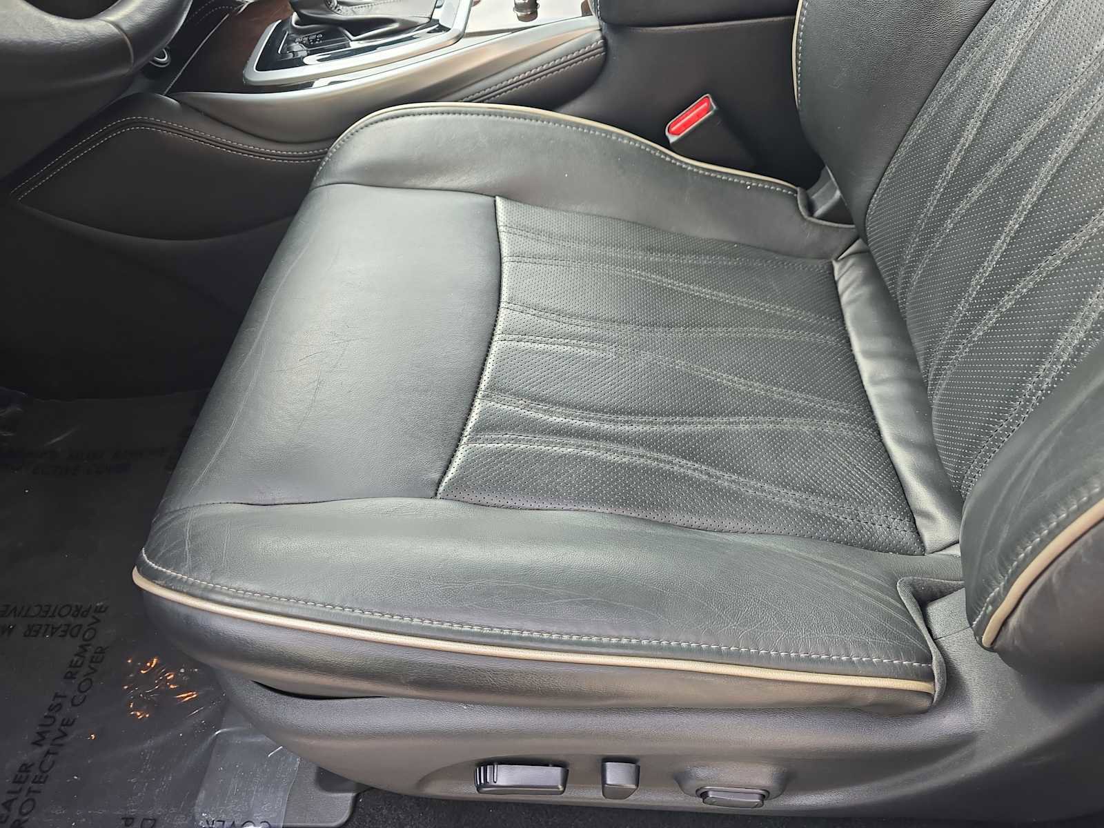 Used 2019 INFINITI QX60 Luxe w/ Sensory Package AWD/4WD image 15