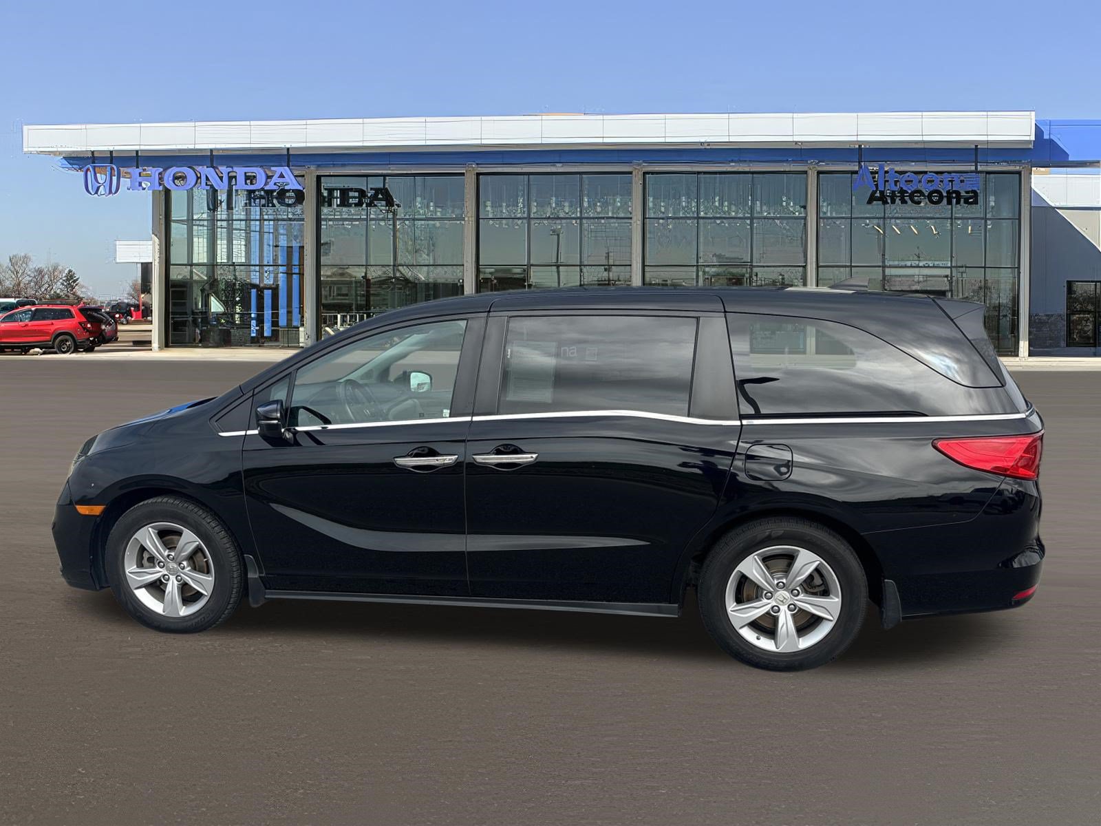 Certified 2018 Honda Odyssey EX-L image 2