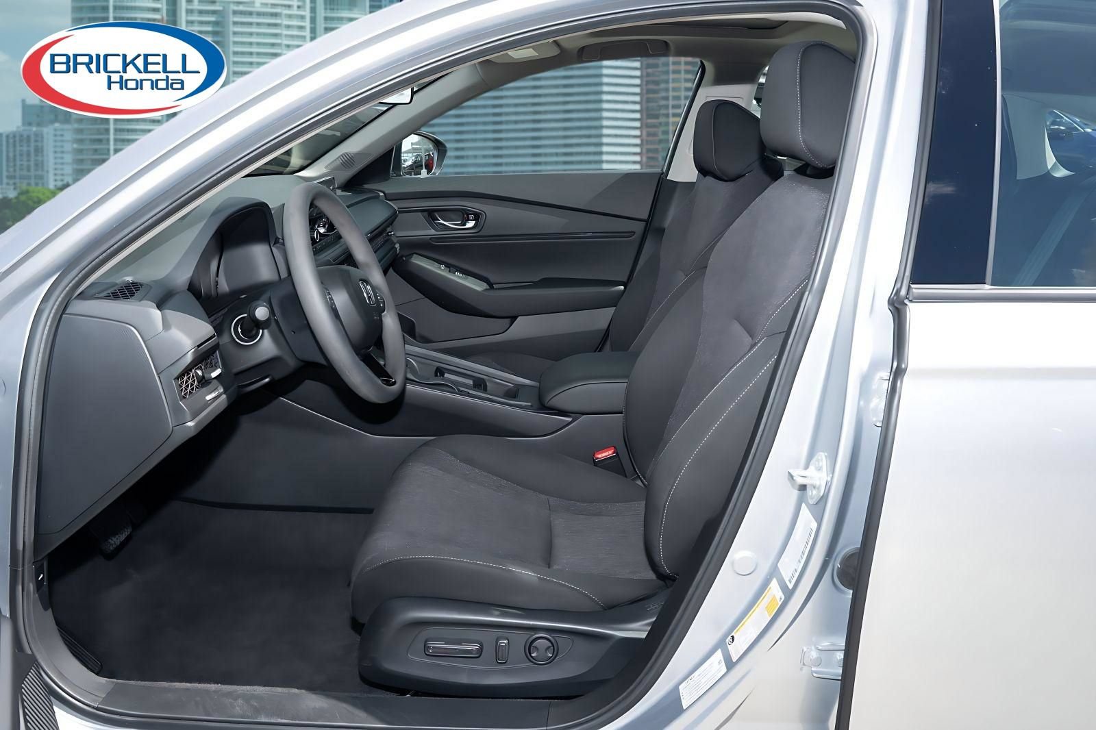 Certified 2025 Honda Accord SE image 17
