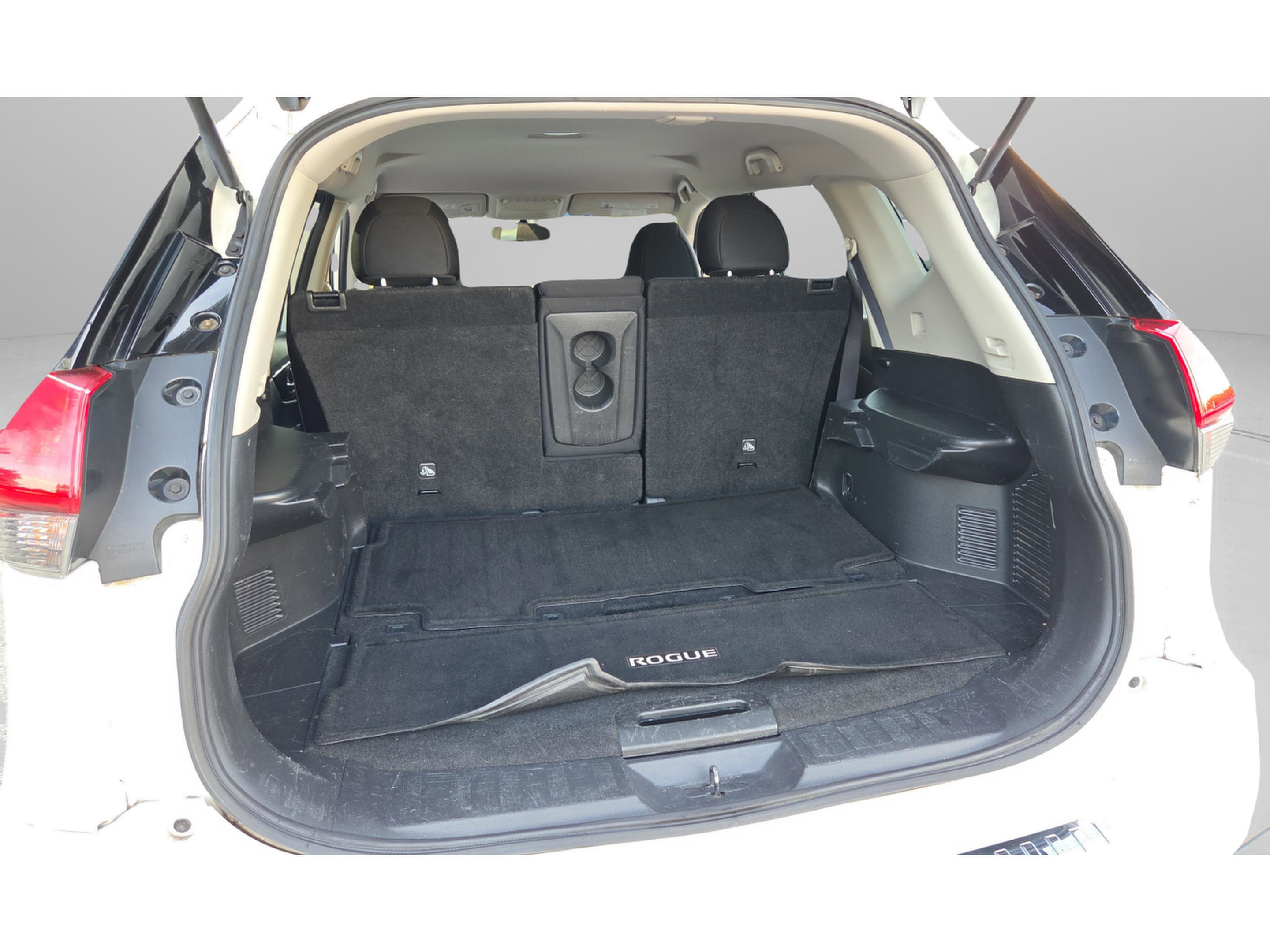 Used 2017 Nissan Rogue S FWD image 13