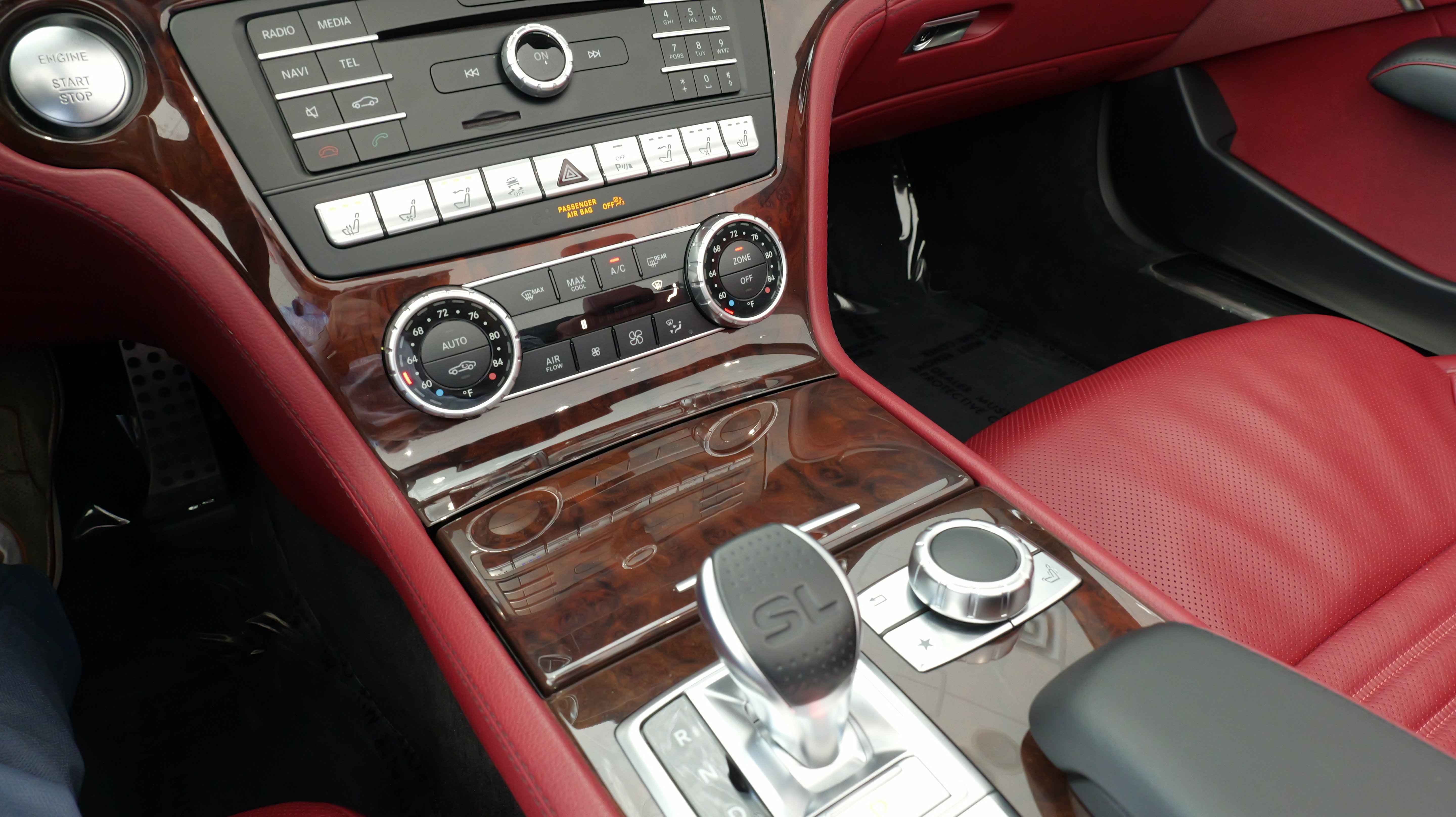 Used 2018 Mercedes-Benz SL 550 image 48