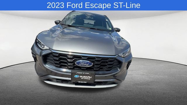 Used 2023 Ford Escape ST-Line w/ Tech Pack #1 AWD/4WD image 3