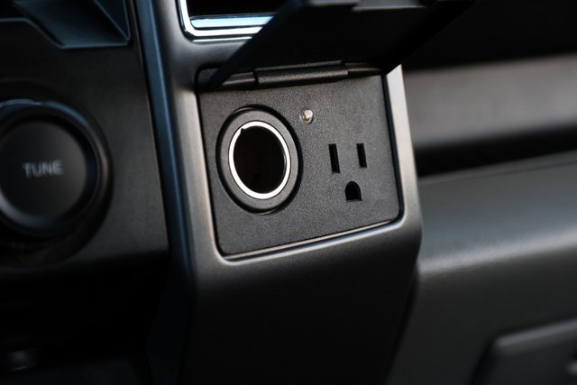 Used 2015 Ford F150 XLT w/ Equipment Group 302A Luxury image 28