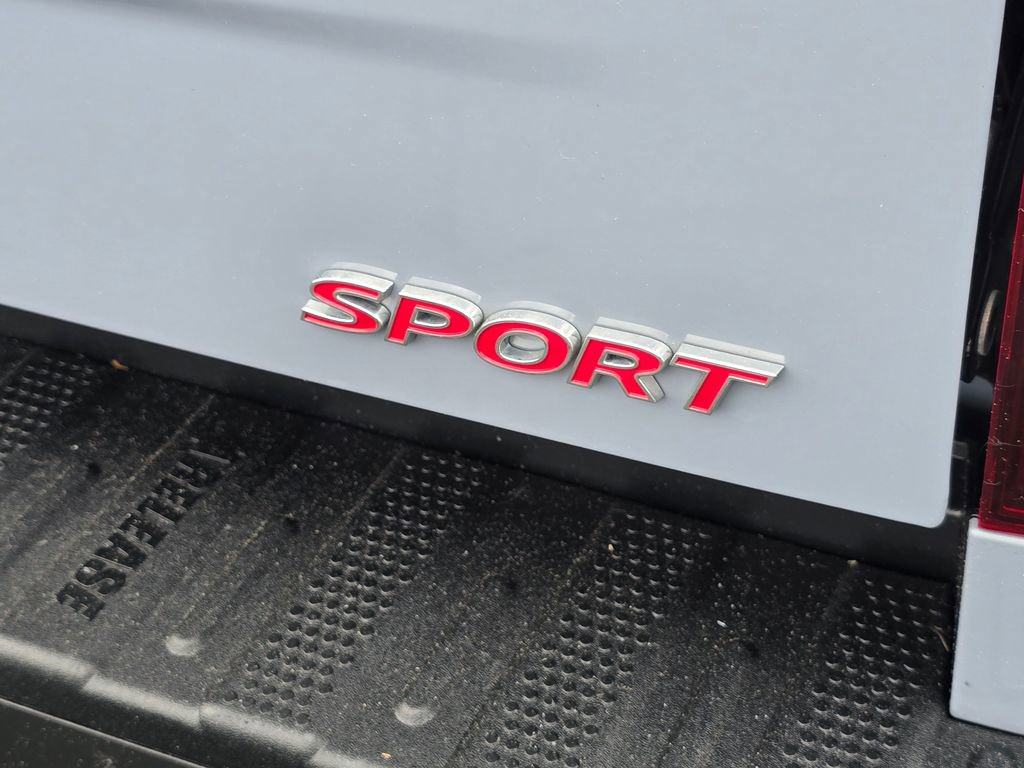 Used 2025 Honda Ridgeline Sport image 12
