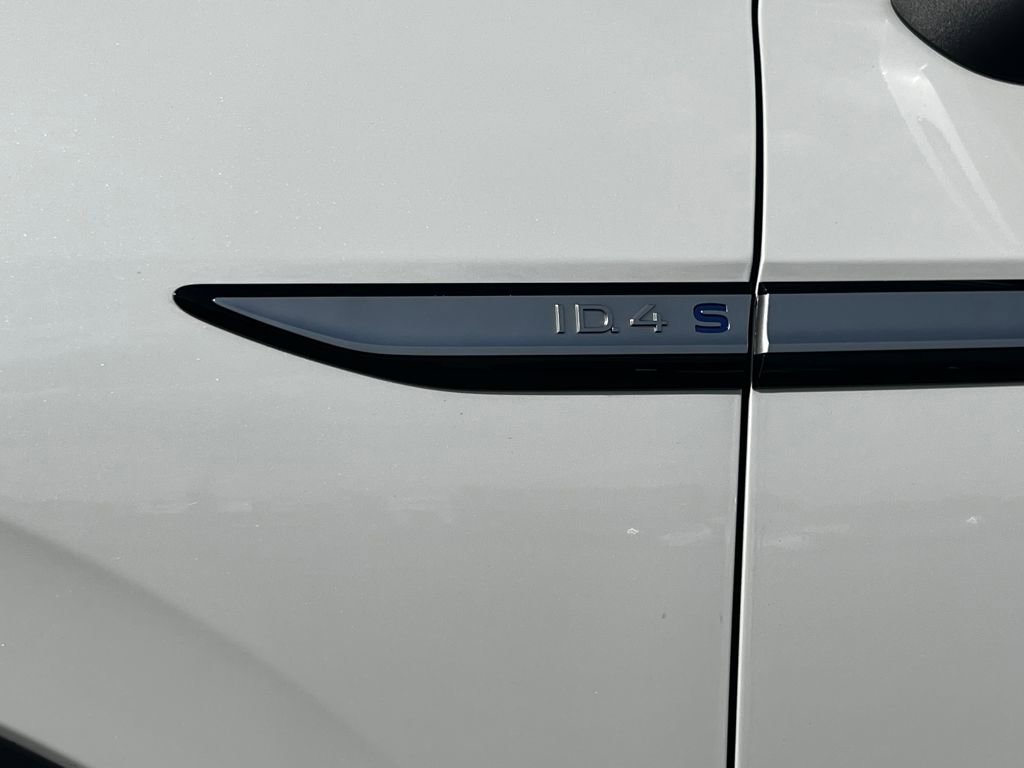 Used 2024 Volkswagen ID.4 S image 8