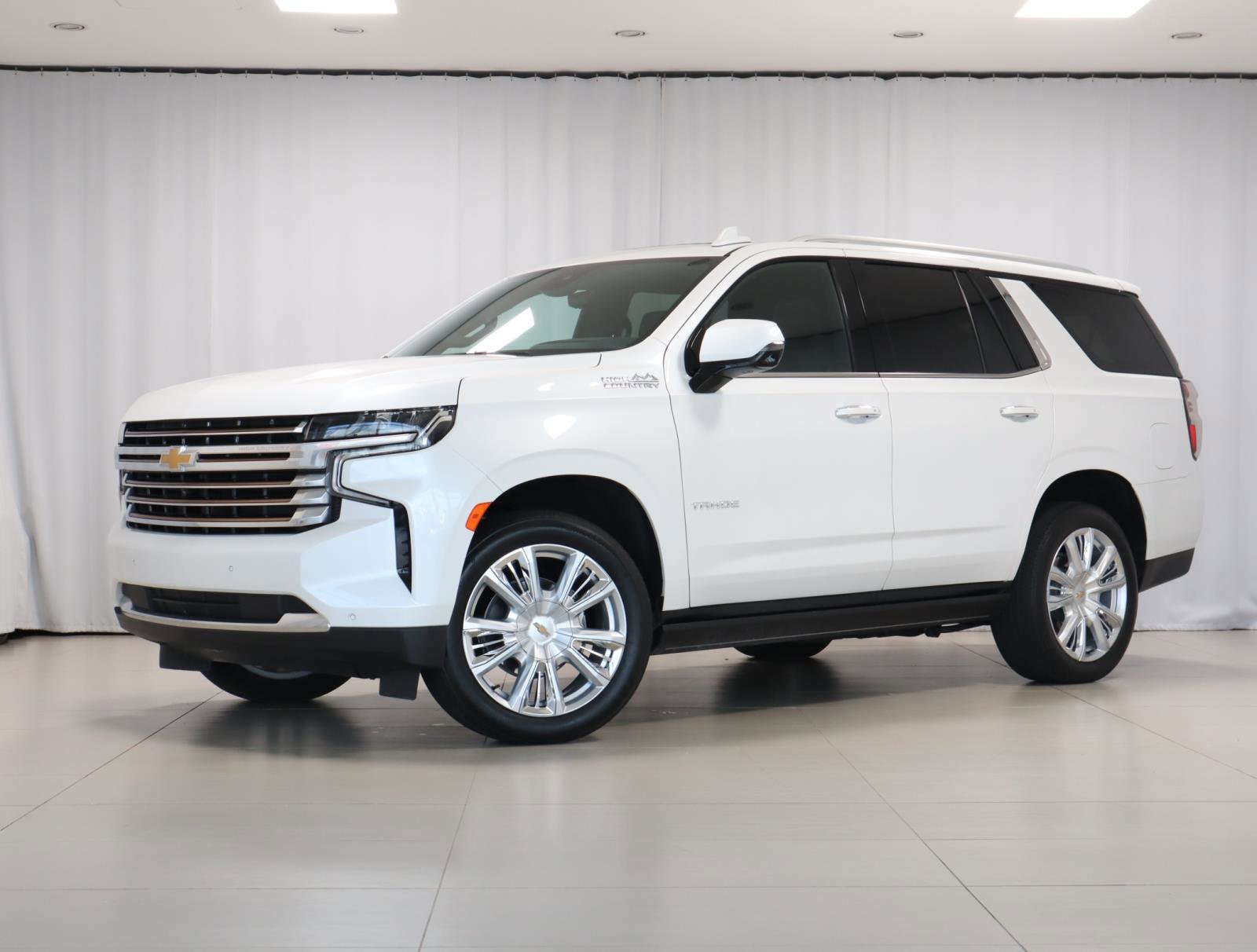 Used 2023 Chevrolet Tahoe High Country w/ Premium Package 2