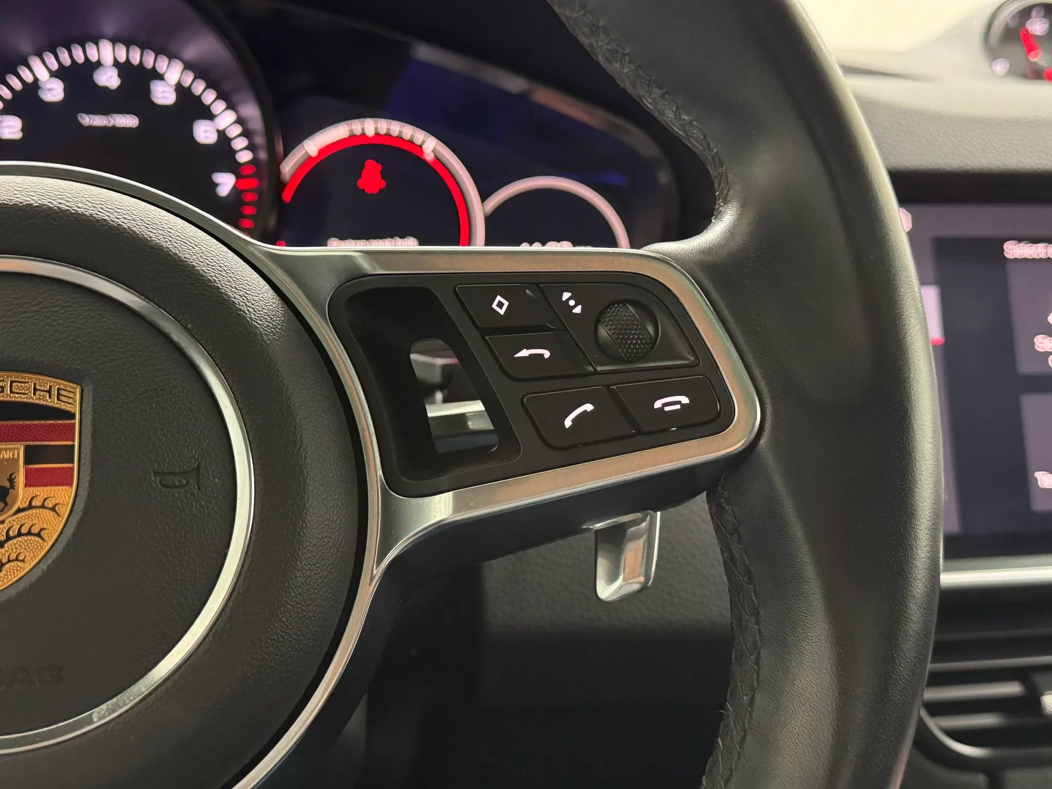 Used 2019 Porsche Cayenne AWD/4WD image 23