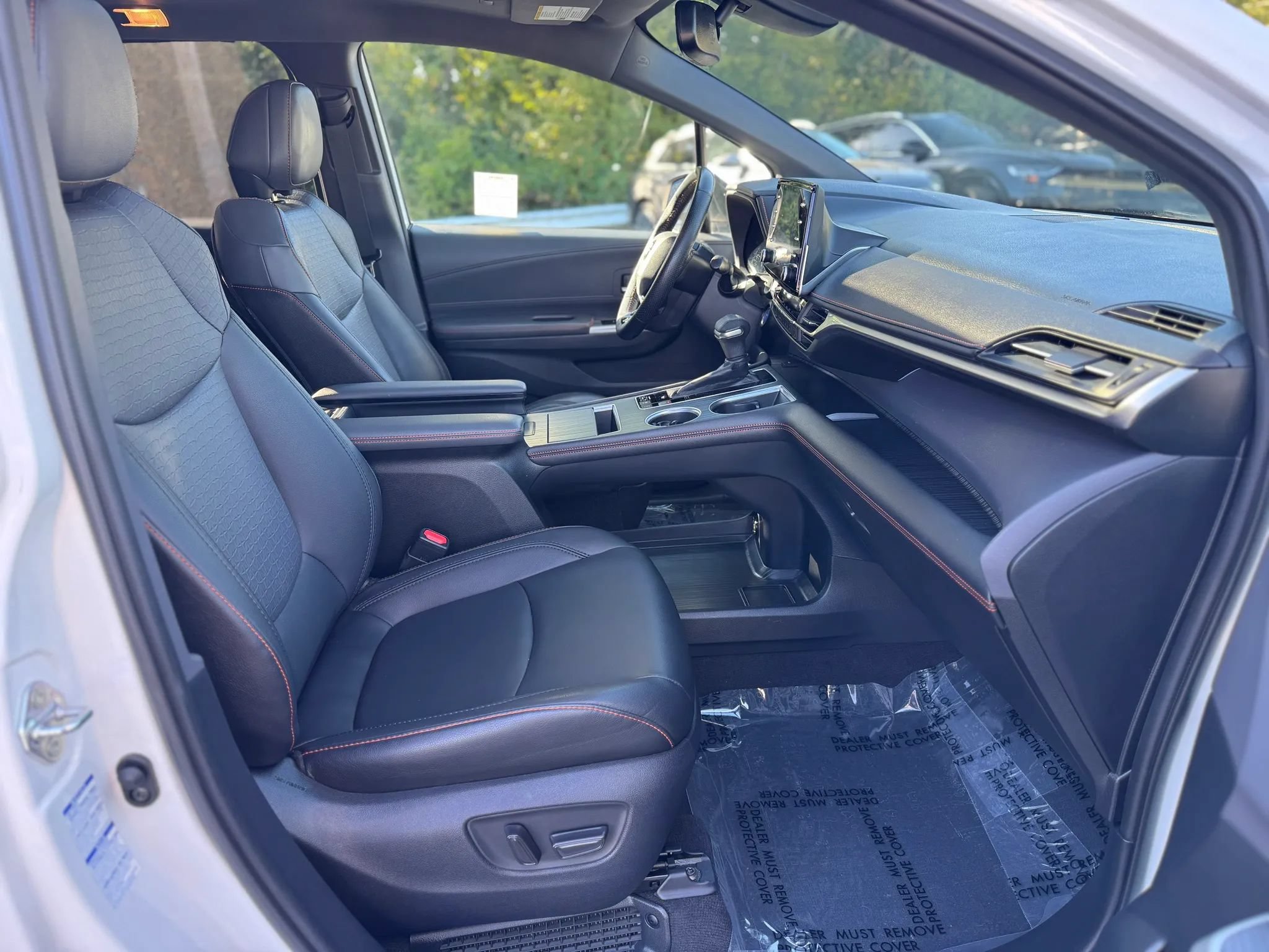 Used 2021 Toyota Sienna XSE AWD/4WD image 27