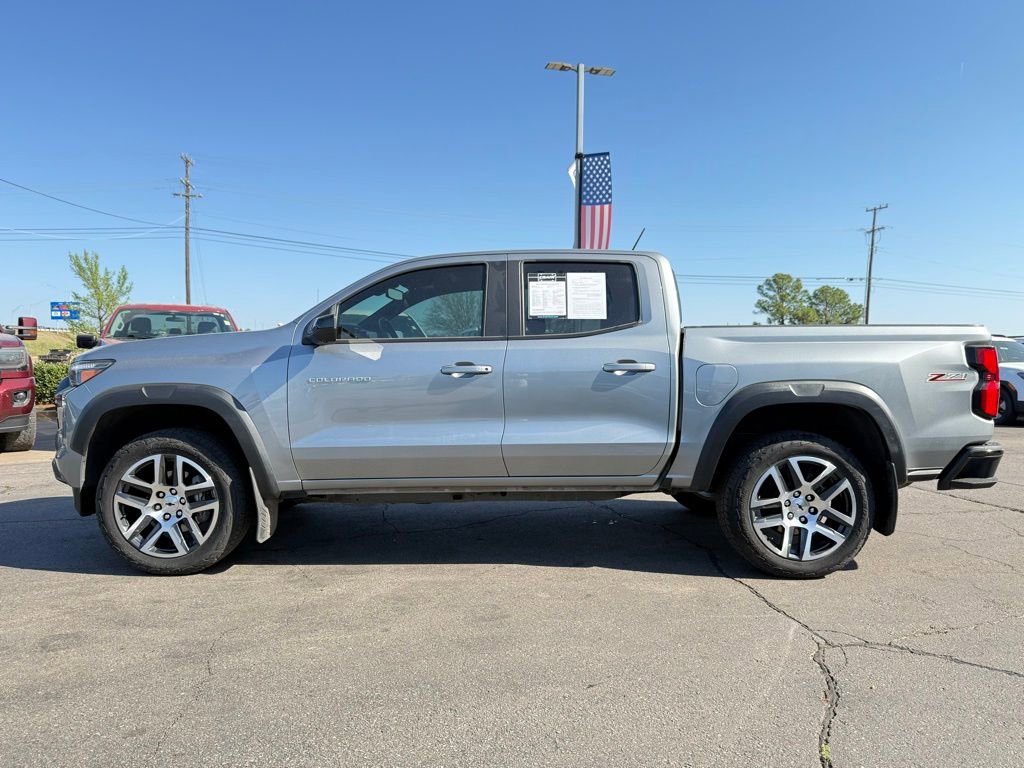 Used 2023 Chevrolet Colorado Z71 w/ Z71 Convenience Package 2 AWD/4WD image 4