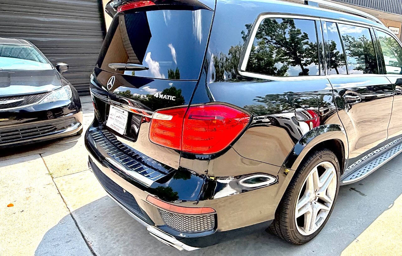 Used 2014 Mercedes-Benz GL 550 4MATIC image 15