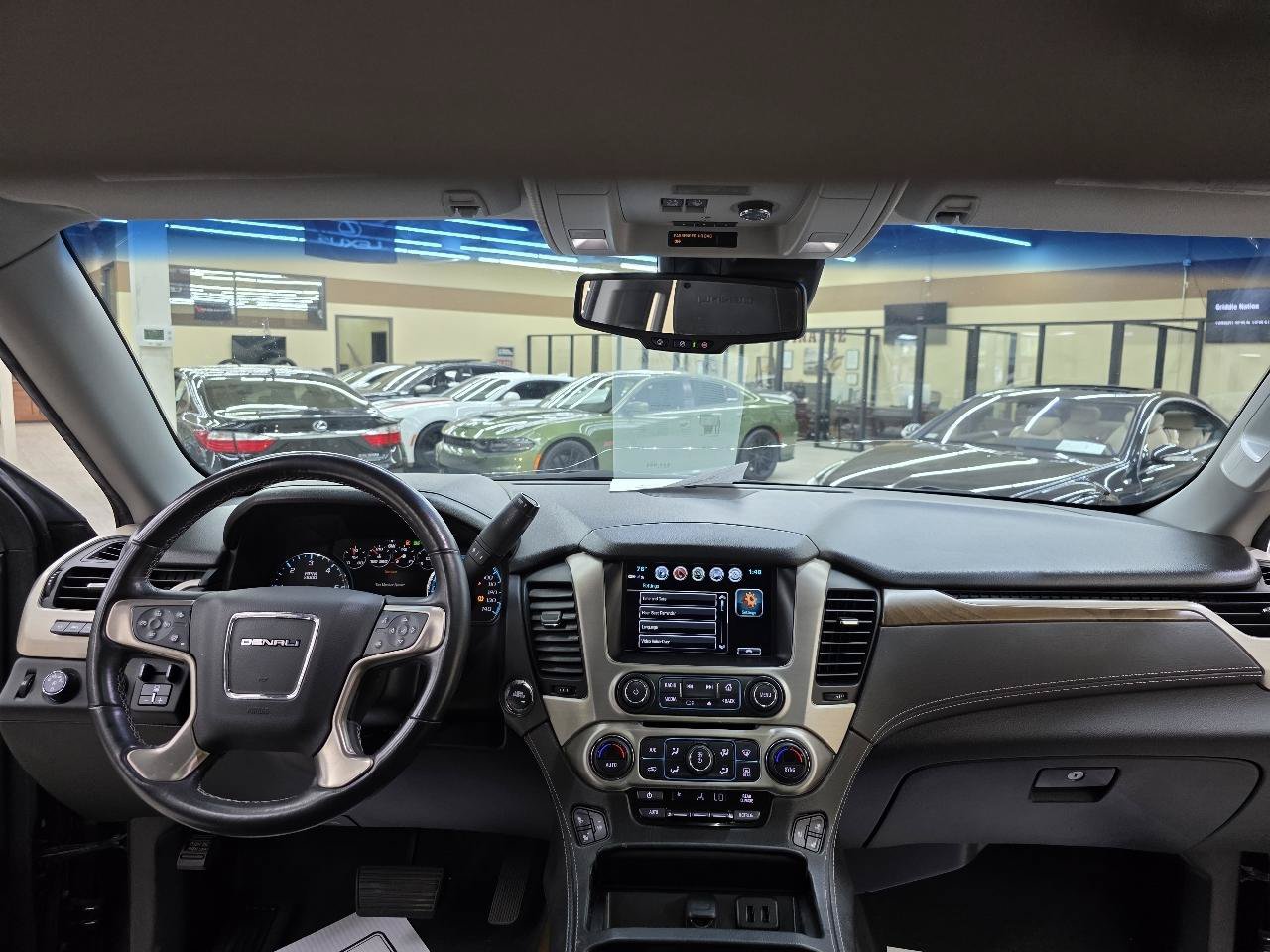 Used 2019 GMC Yukon Denali w/ Open Road Package AWD/4WD image 29