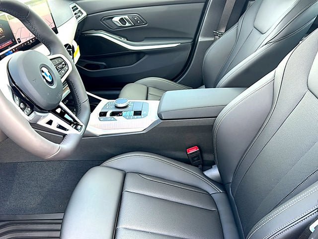 New 2026 BMW 330i Sedan w/ M Sport Package RWD image 41