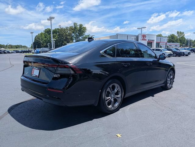 Used 2024 Honda Accord EX image 3