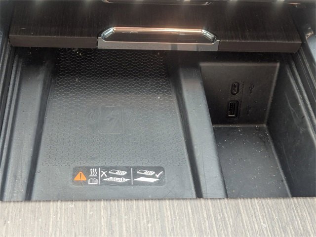 Used 2024 GMC Acadia Denali w/ Super Cruise Package image 27