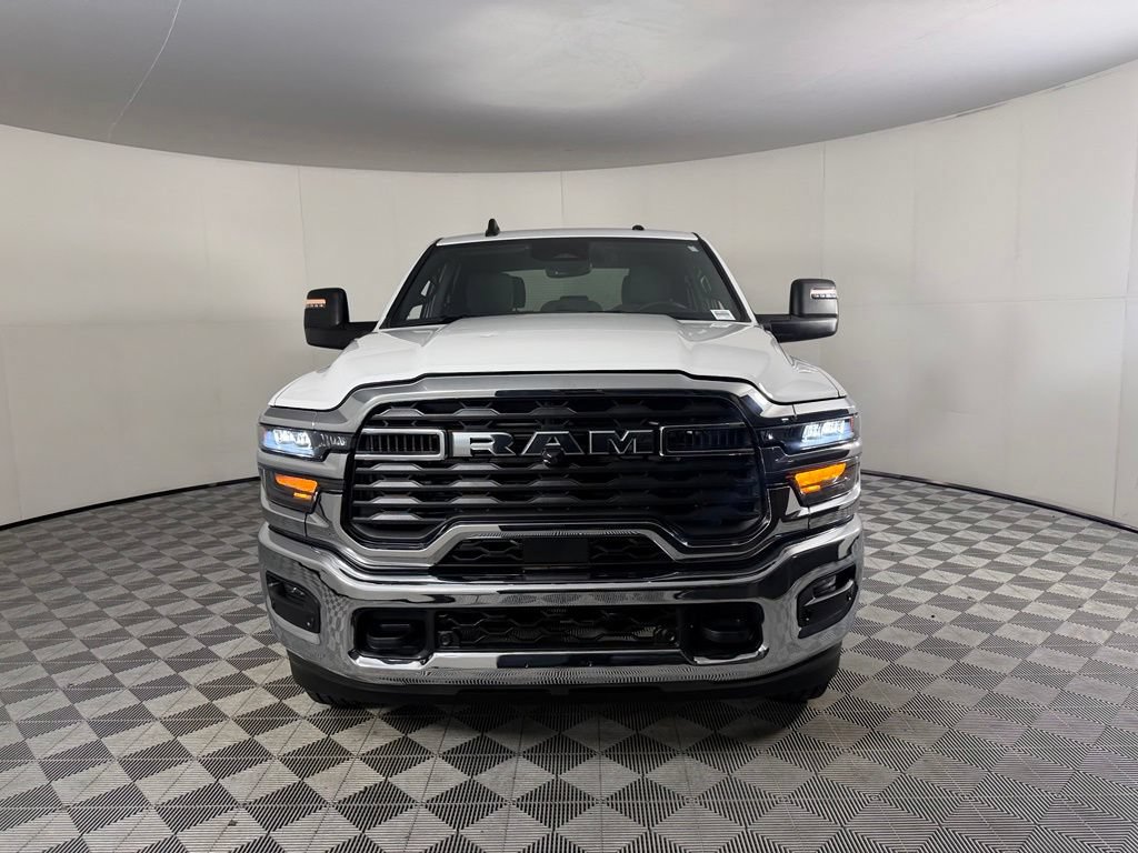 Used 2025 RAM 2500 Big Horn AWD/4WD image 3