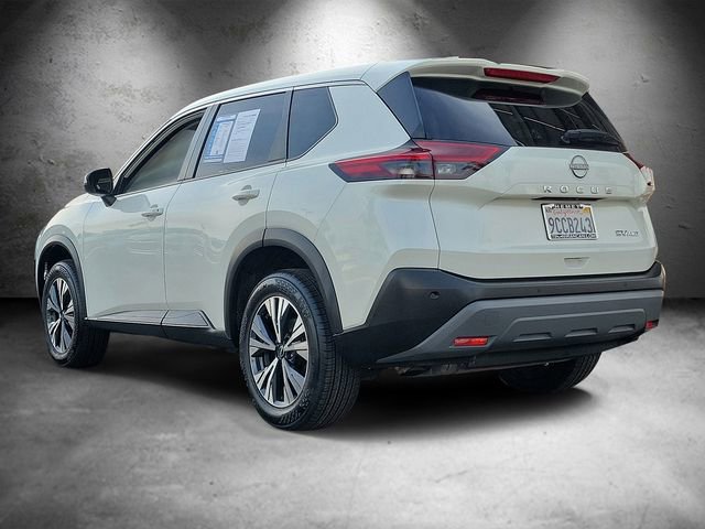 Used 2022 Nissan Rogue SV image 4