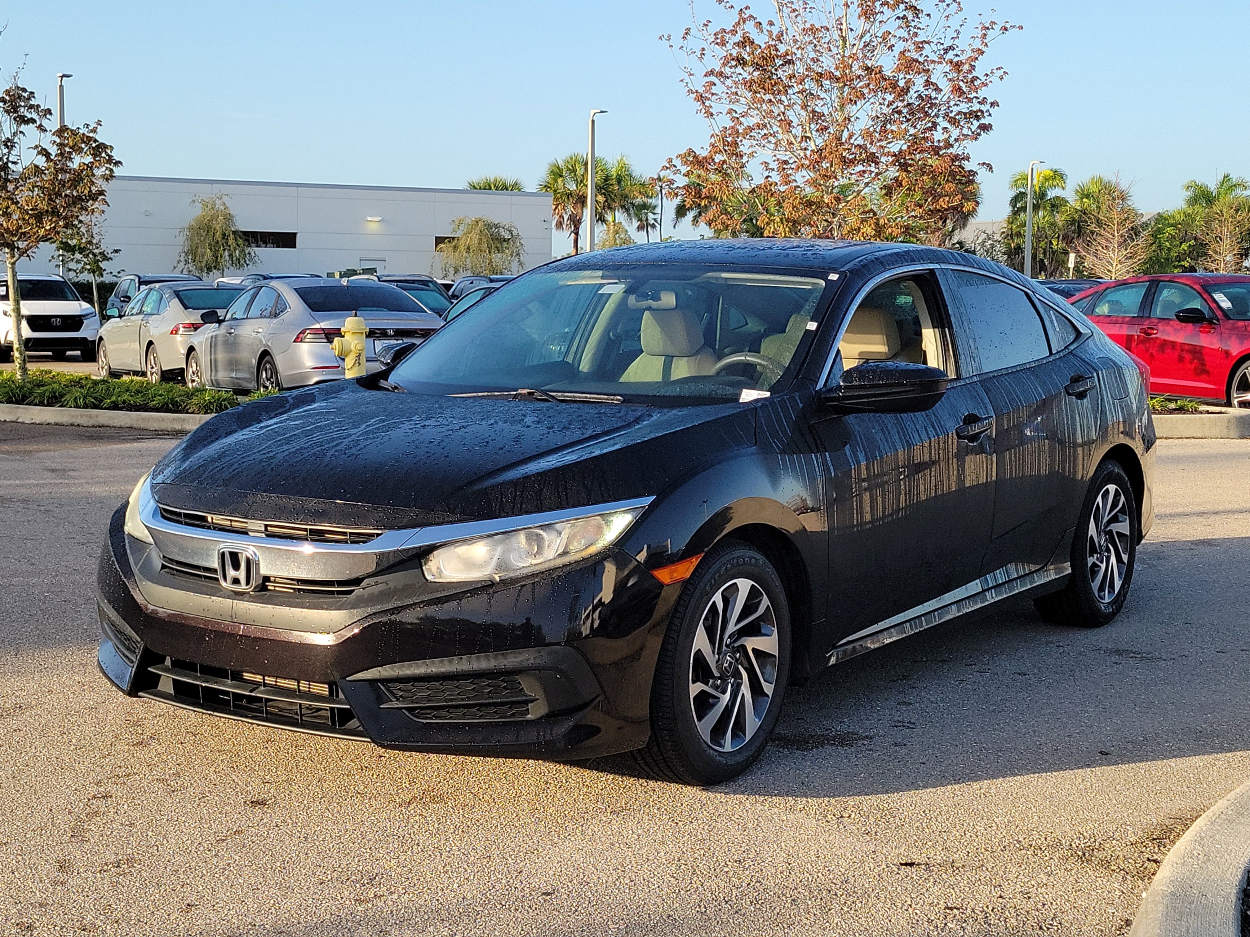 Used 2018 Honda Civic EX image 3
