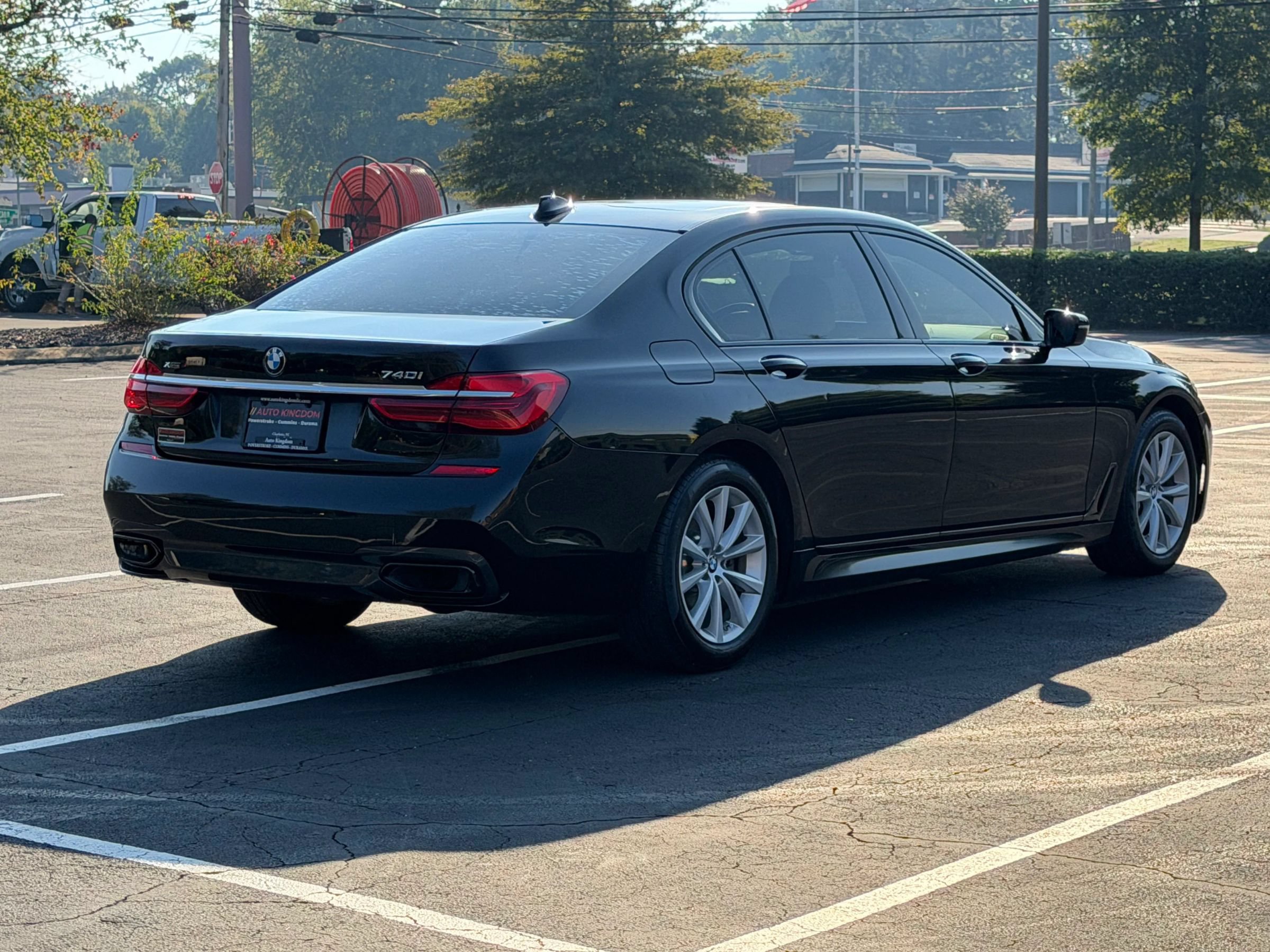 Used 2019 BMW 740i xDrive w/ M Sport Package AWD/4WD image 6