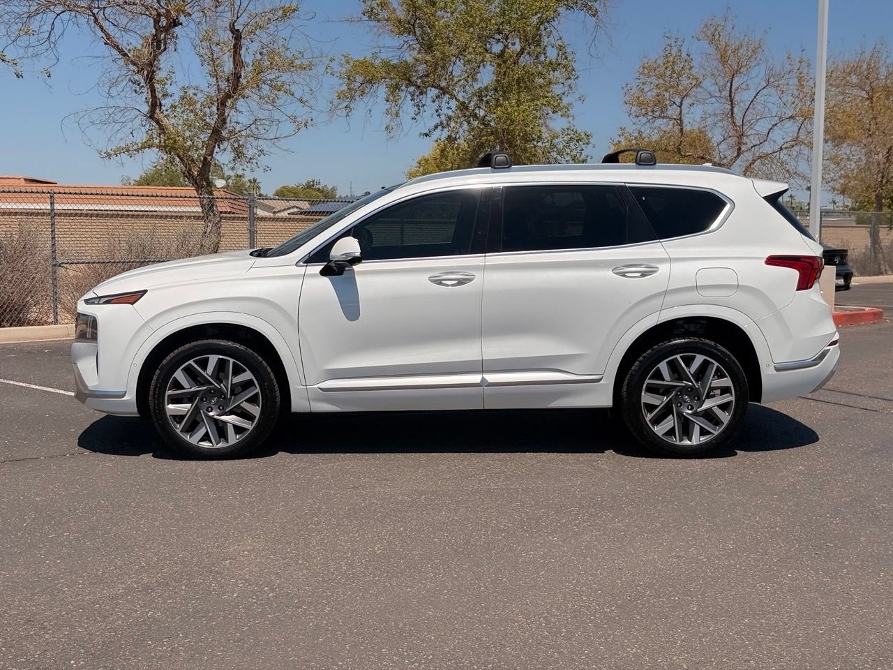 Used 2021 Hyundai Santa Fe Calligraphy w/ Cargo Package AWD/4WD image 3