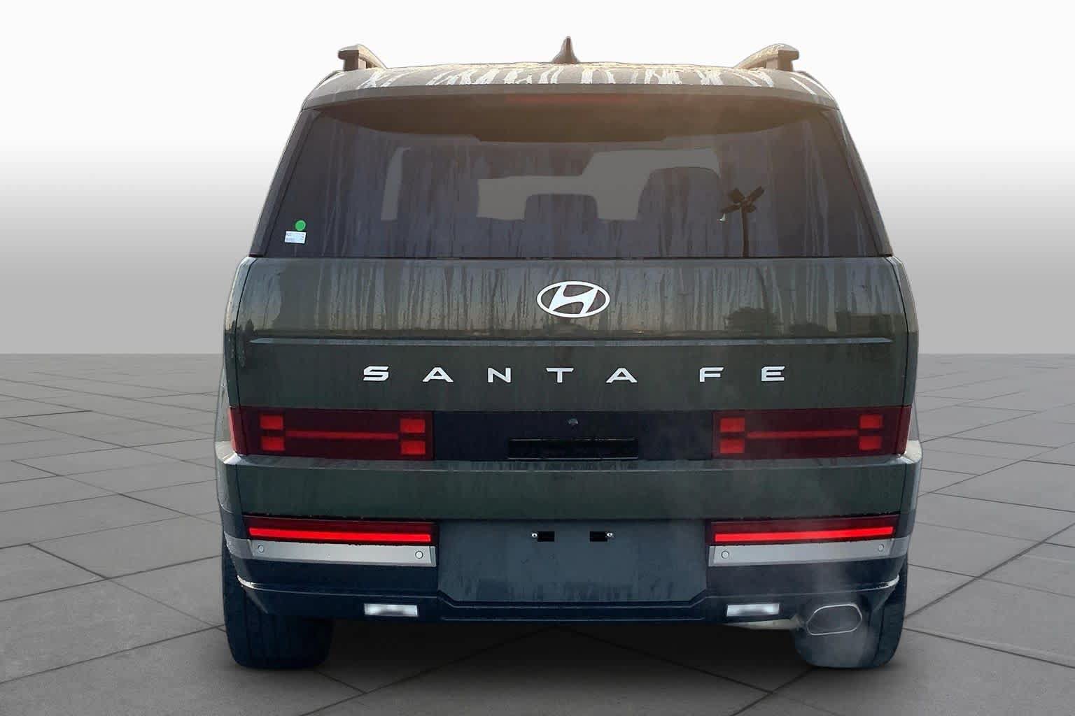 Used 2024 Hyundai Santa Fe Limited FWD image 5