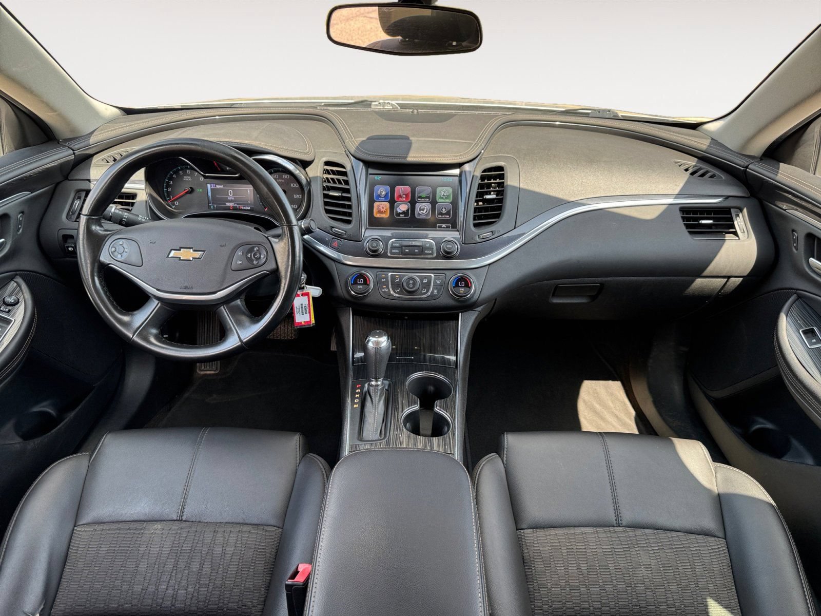Used 2017 Chevrolet Impala LT FWD image 10
