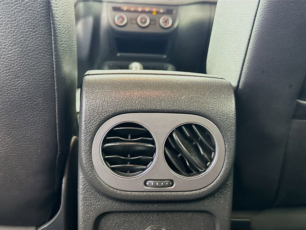 Used 2017 Volkswagen Tiguan S FWD image 30