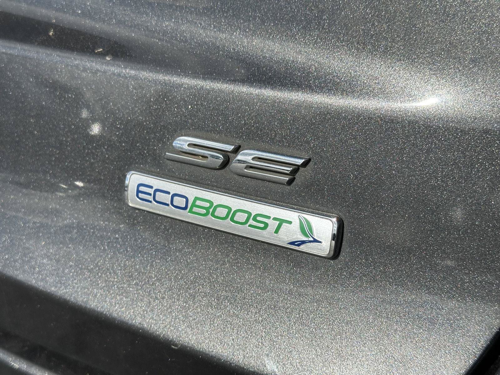 Used 2019 Ford Fusion SE FWD image 10