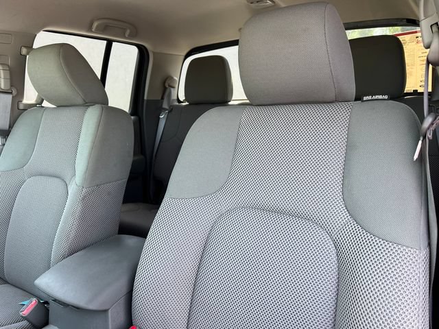 Used 2020 Nissan Frontier SV w/ Midnight Edition Floor Mats AWD/4WD image 13