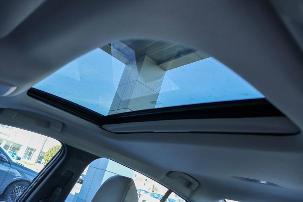 New 2026 Nissan Sentra SL image 9