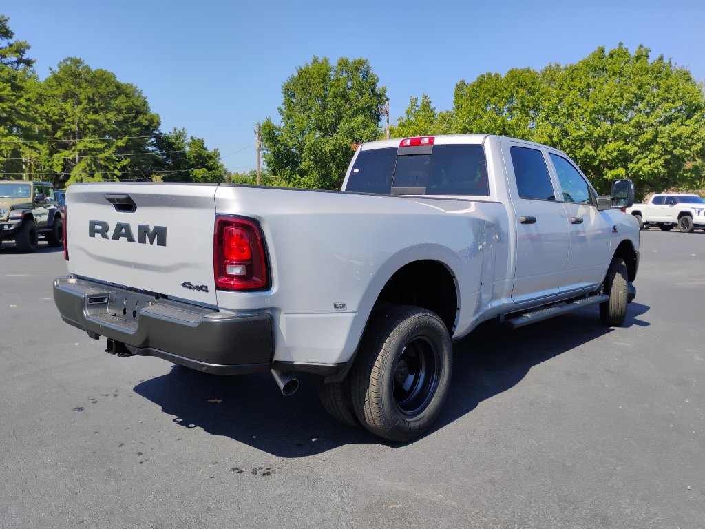 New 2027 RAM 3500 Tradesman AWD/4WD image 5