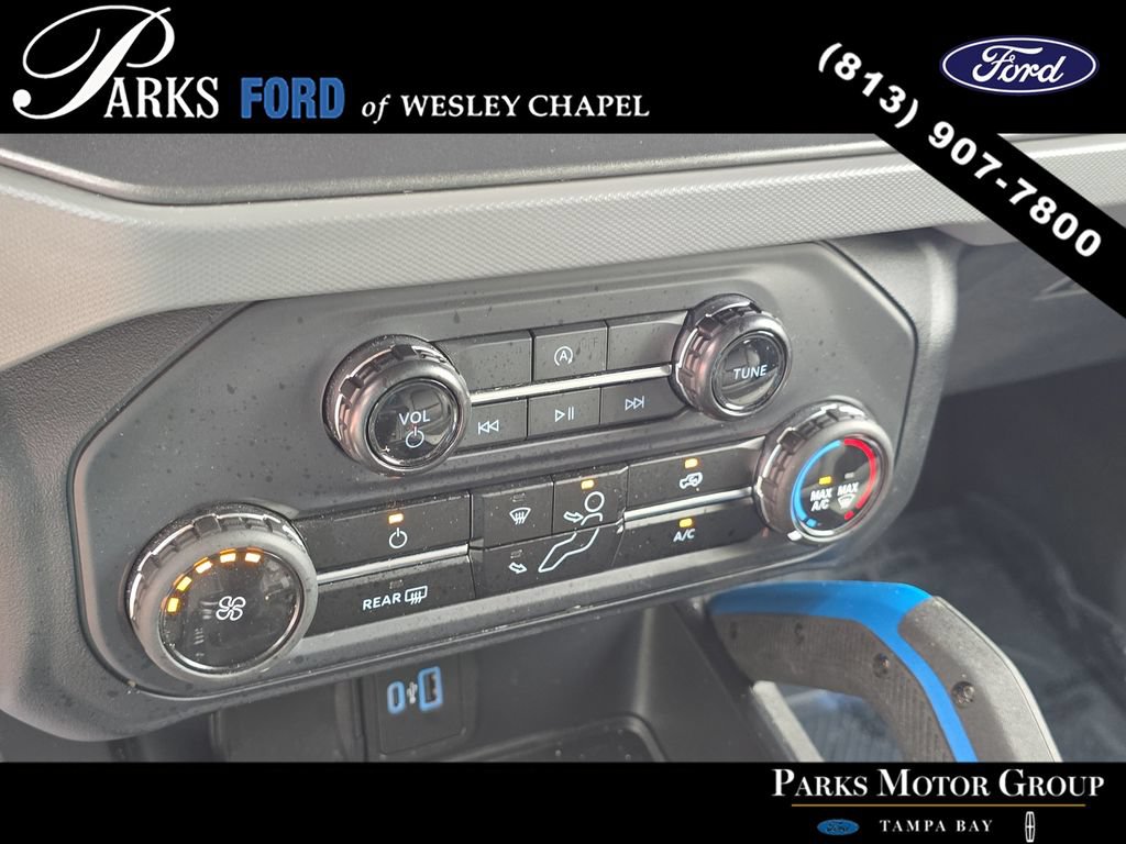 Certified 2024 Ford Bronco Black Diamond AWD/4WD image 21