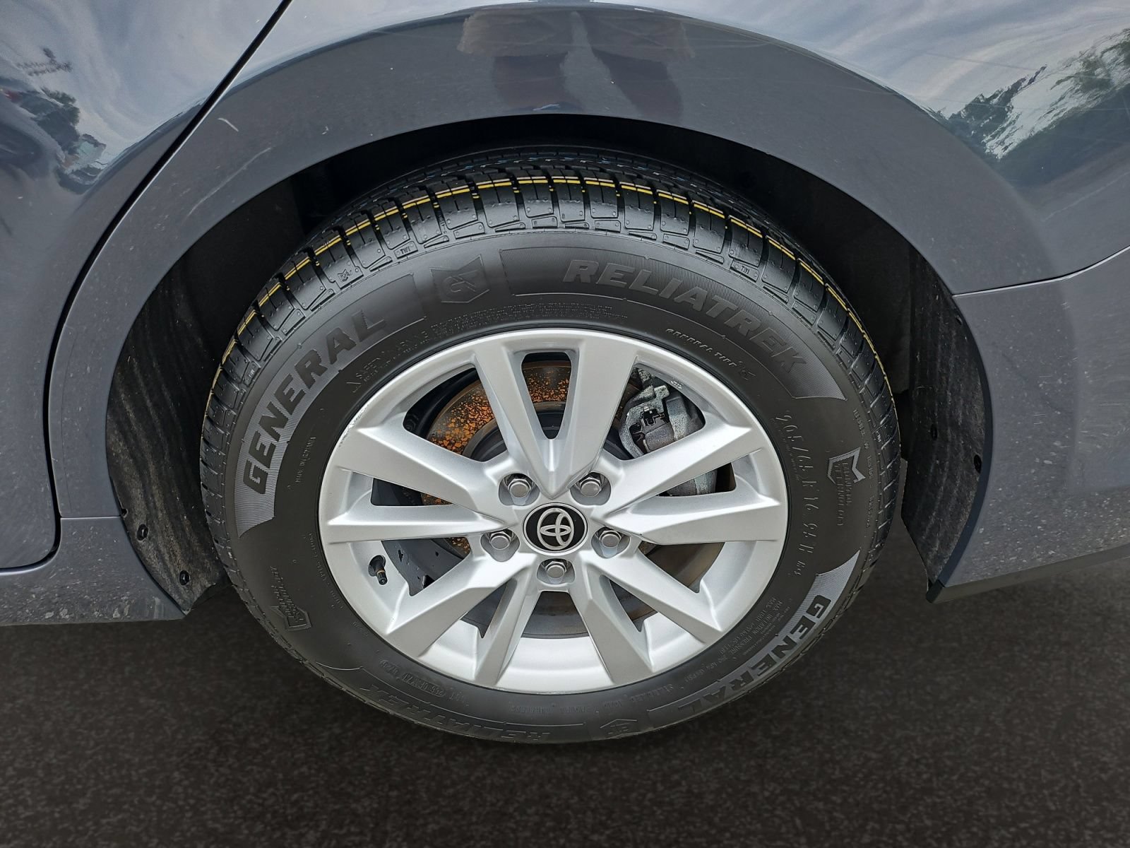 Used 2025 Toyota Camry LE FWD image 46