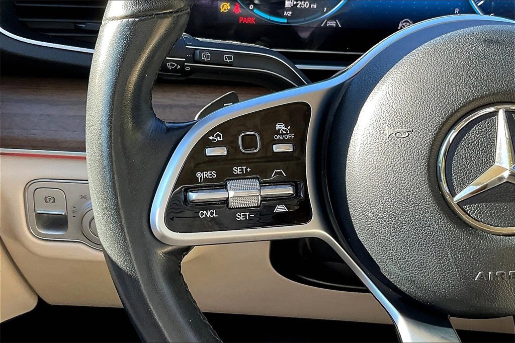 Used 2022 Mercedes-Benz GLE 350 4MATIC image 11