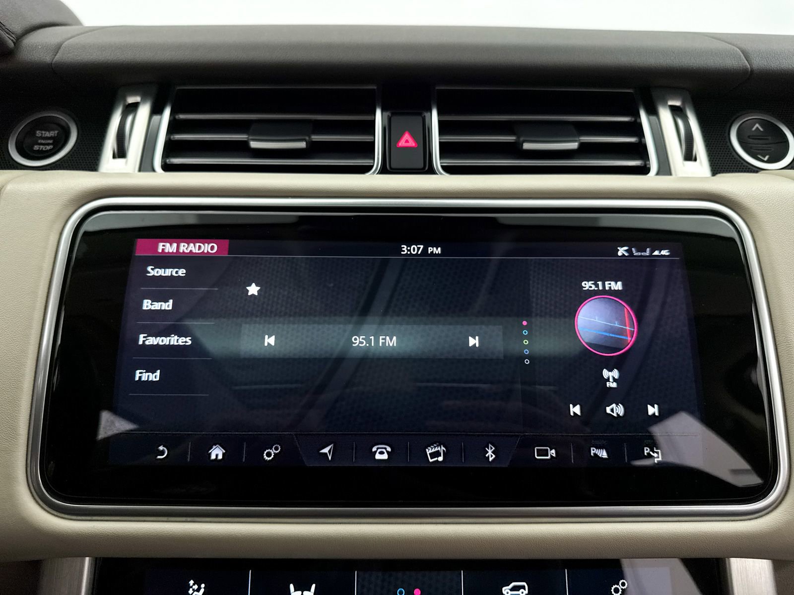 Used 2021 Land Rover Range Rover P525 Westminster Edition LWB image 6