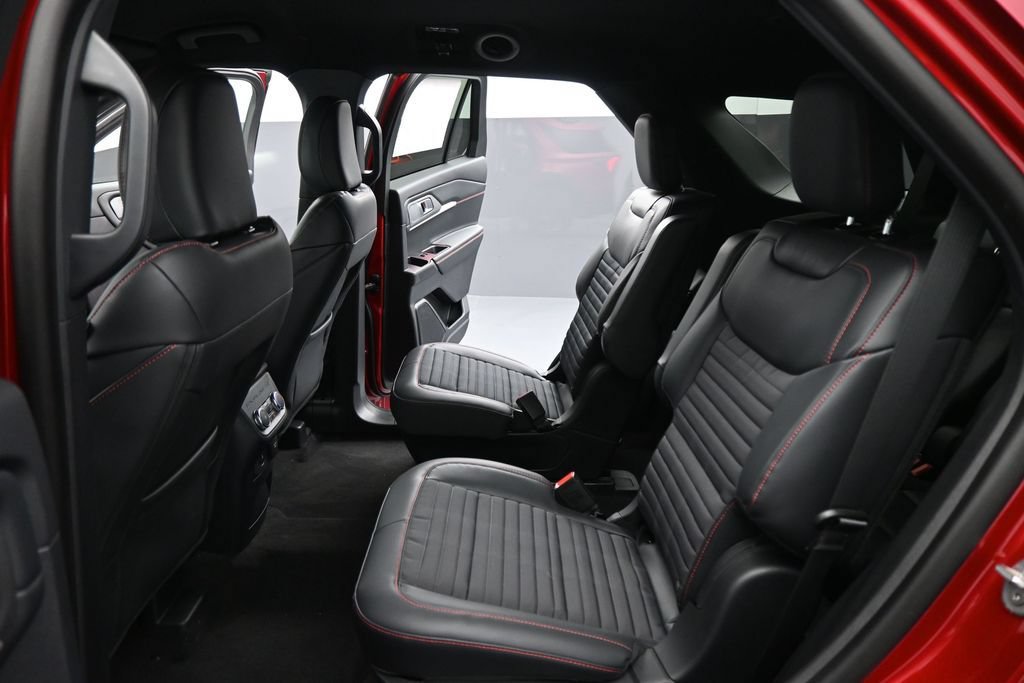 New 2026 Ford Explorer ST-Line w/ ST-Line Street Pack RWD image 20
