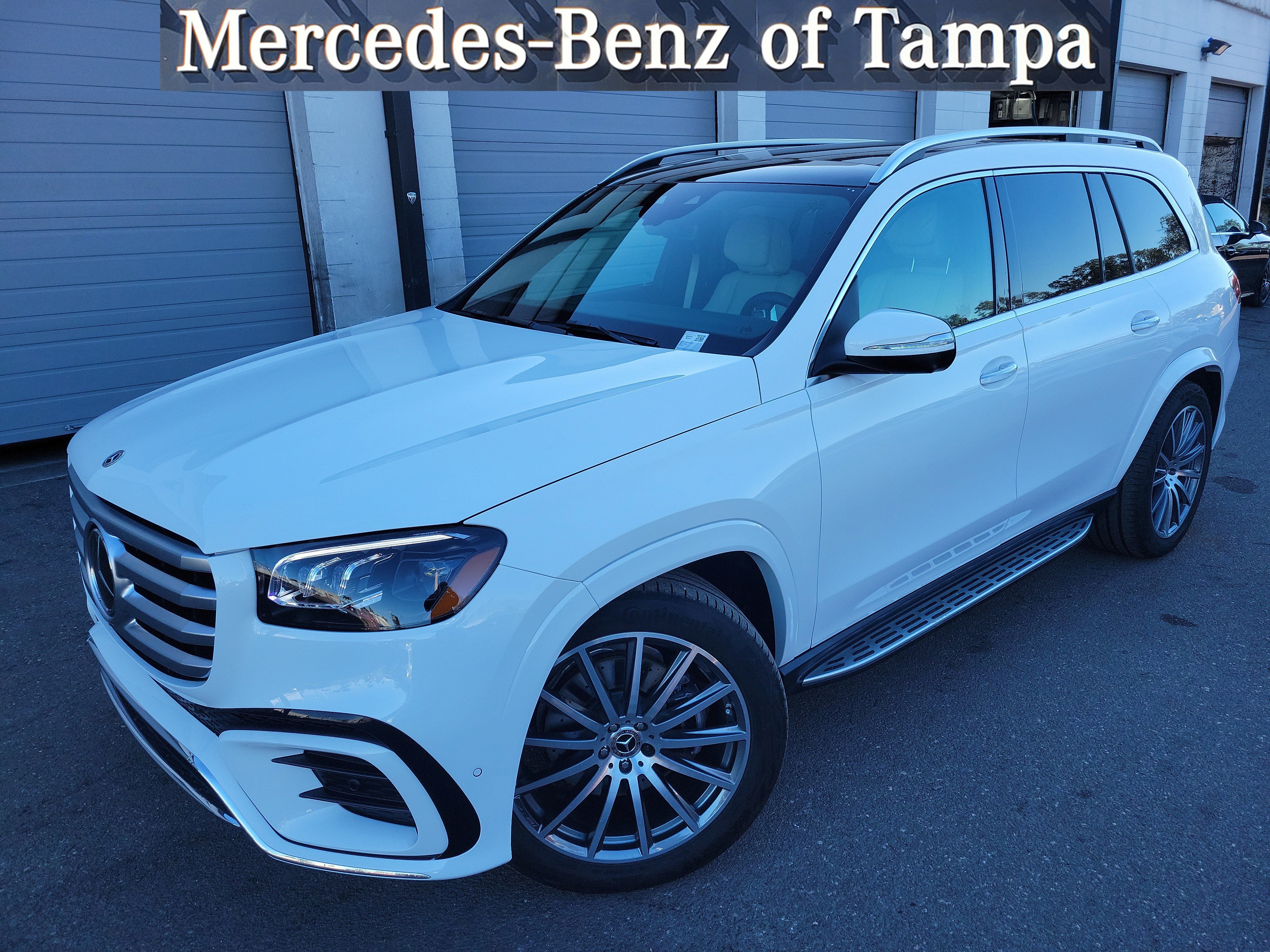 Certified 2025 Mercedes-Benz GLS 580 4MATIC image 1