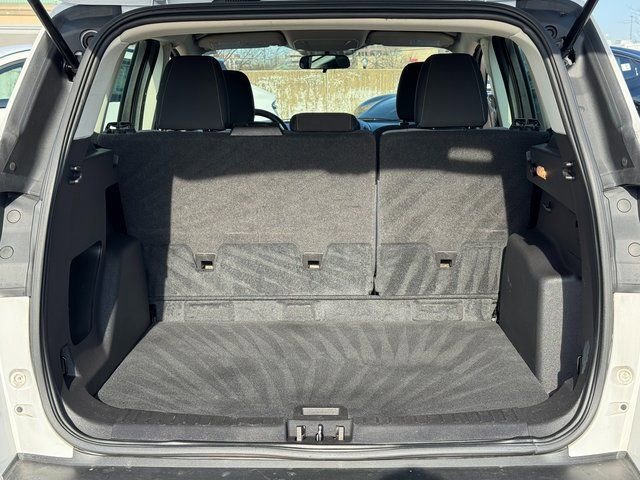 Certified 2019 Ford Escape S image 18